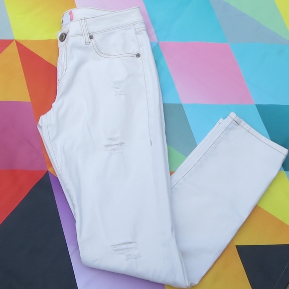 CAbi Denim - CAbi 4 Vintage White Destructed Slim Boyfriend